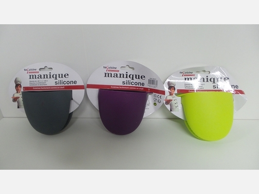 Manique en silicone de couleurs.