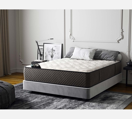 Matelas Gisela 140/190 cm épaisseur 30 cm. Mousse polyuréthane 30Kg/m3.