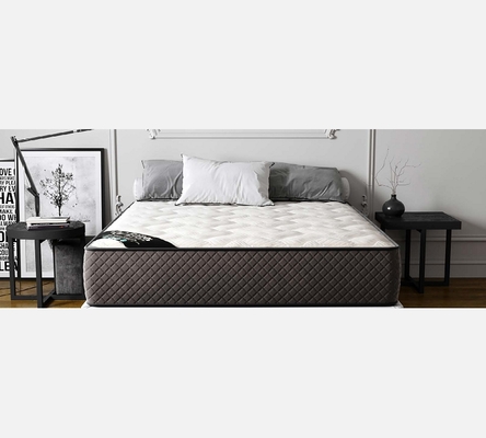 Matelas Gisela 140/190 cm épaisseur 30 cm. Mousse polyuréthane 30Kg/m3.