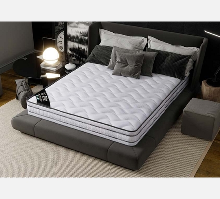 Matelas Memory Premium 140/190cm ép 25cm. Polyuréthane 23kg/m3 + 5cm mémoire.