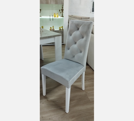 NVGC Lot de 2 chaises Nat en velours gris clair. Bluv03