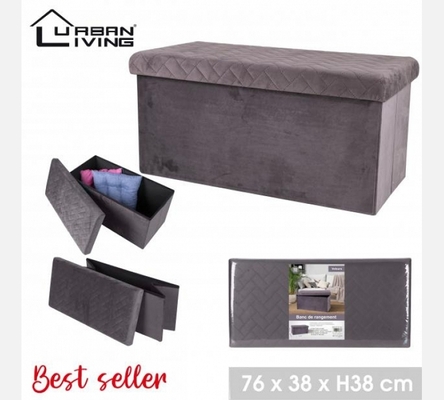 Pouf de rangement rectangulaire pliable KUBE en velours gris foncé.